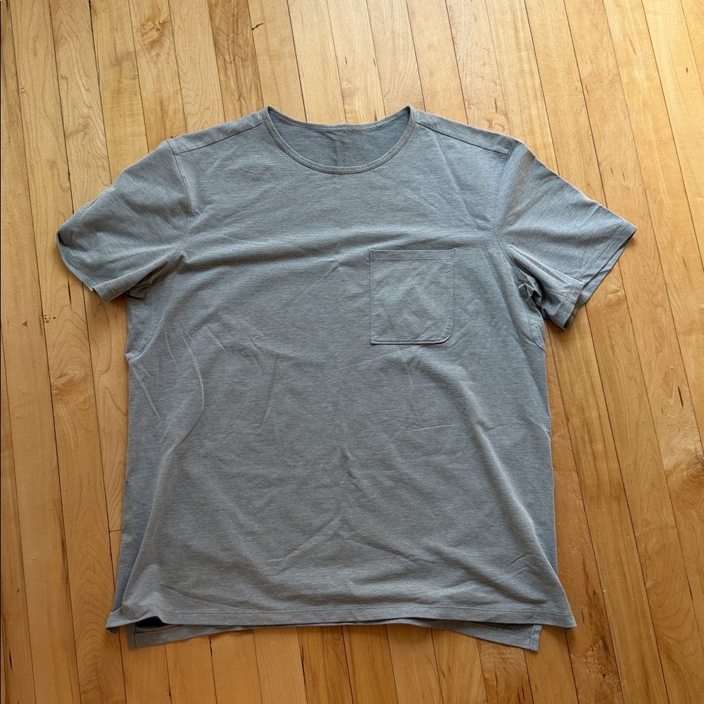 lululemon athletica Gray Short Sleeve Tee